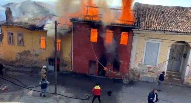 Bu acının tarifi yok! Yeni yılın ilk gününde 3 evladını toprağa verdi