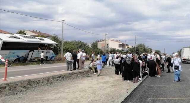 Tur otobüsü, yola atlatan başıboş sokak köpeği yüzünden kaza yaptı: 1 ölü, 7 yaralı