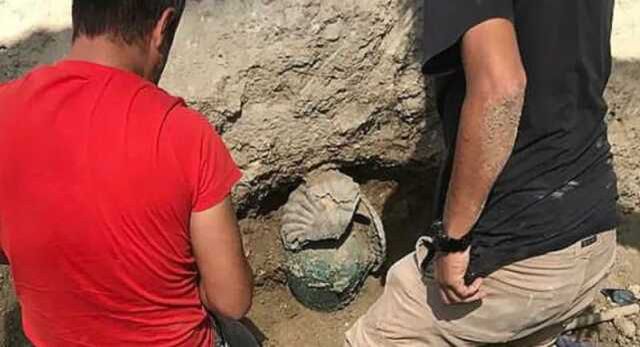 7 bin 500 yıllık Anavarza Antik Kenti'ndeki kazılarda hazine bulundu