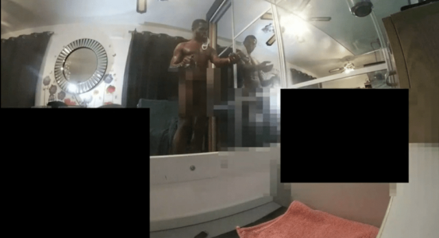 Yaşlı çifti öldüren katil, cinayet sonrası çıplak bir şekilde şarkı söyleyerek dans etti
