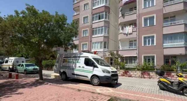 İkisi de hap içerek yaşamına son vermiş! Kız kardeşlerin 4 saat arayla ölümünde sır perdesi aralandı