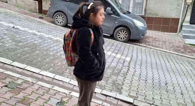 Aç gözlü servis şoförü yüzünden 12 yaşındaki bir çocuk okula gidemiyor