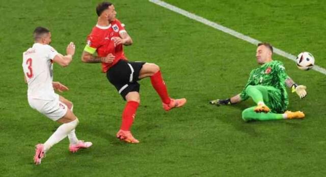 Yürekler ağza geldi! İşte Mert'in çeyrek finali getiren kurtarışı