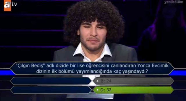 'Çılgın Bediş' adlı dizide bir lise öğrencisini canlandıran Yonca Evcimik dizinin ilk bölümü yayımlandığında kaç yaşındaydı?