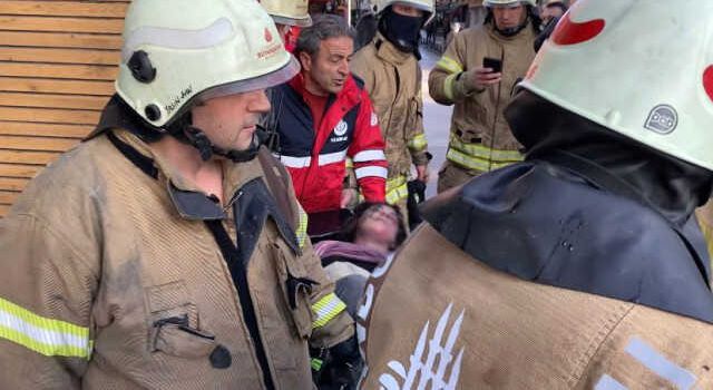 Pendik'te 7 katlı otelde yangın: 2 ölü, 2 yaralı