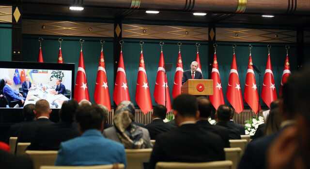 Son Dakika: Kabine sonrası kameralar karşısına geçti! Cumhurbaşkanı Erdoğan, ekonomi ve dış politikaya dair önemli mesajlar