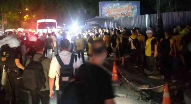 Eğitim-Sen protestosuna polis müdahalesi! 11 öğretmen gözaltına alındı