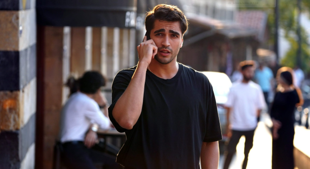 Mert Ramazan Demir kimdir, aslen nerelidir? Yalı Çapkını'nın Ferit'i Mert Ramazan Demir kaç yaşında?