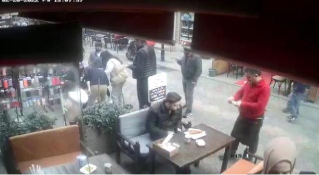 'Ben de esnafım' diyerek hayırlı olsuna gitti, 40 bin TL'lik telefonla kayıplara karıştı