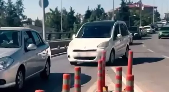 Trafikte 'kaynak' yapan sürücülere ceza kesildi