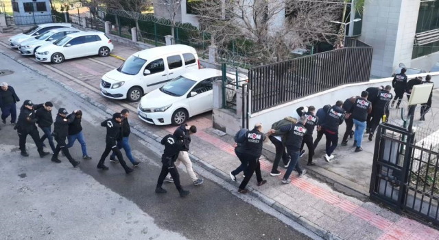 Lavaş lobisine operasyon! Örgüt lideri dahil 38 kişi yakalandı