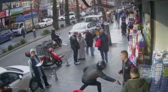 İstanbul'da gence silahlı saldırı kamerada: Yanlış adamı vurmuş