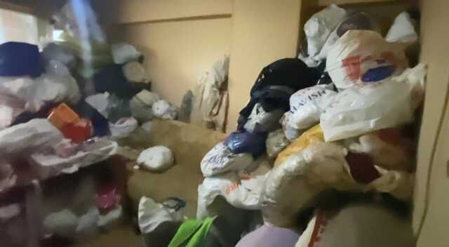 Gaziosmanpaşa'da Bir Kadının Evinden 5 Ton Çöp Çıktı