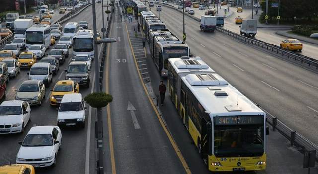 Yarın (31 Aralık) okullar yarım gün mü? İstanbul'da yarın okullar saat kaçta kapanacak?