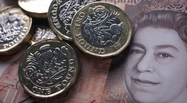 SON DAKİKA DÖVİZ KURLARI: 28 Nisan 2025 bugün euro ne kadar, dolar kaç TL? Merkez Bankası CANLI döviz kurları!