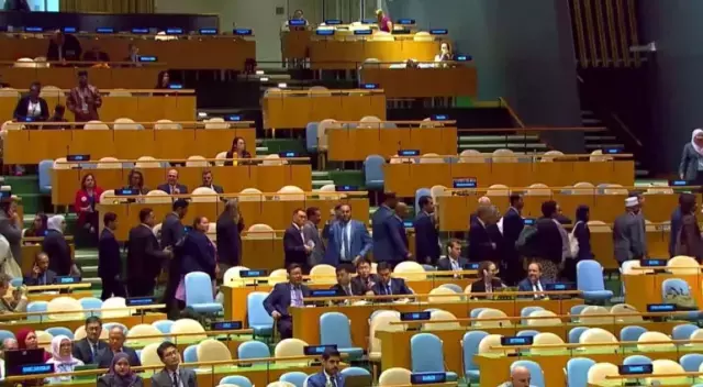 BM salonunda boşalan sıralar