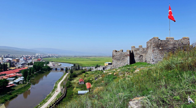 Ardahan'da yeni valinin ilk icraatı tartışma yarattı