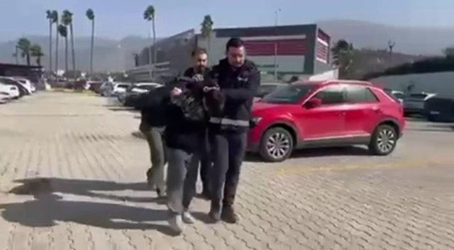 Sosyal medyadan kandırdıkları genç kıza tecavüz ettiler