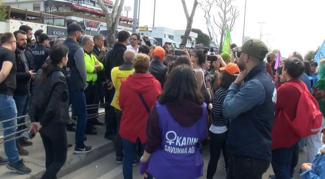 Maltepe'de 1 Mayıs miting alanına girmeye çalışan LGBT'liler ile polis arasında gerginlik