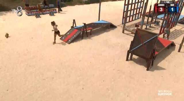 (2. ETAP) 12 Mayıs Survivor ARABA ödüllü oyunun 2. turunu hangi takım kazandı, kaç kaç bitti? 12 Mayıs Cuma ödül oyunu ödülü nedir, araba markası ne?