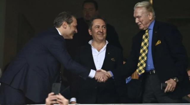 Ali Koç yoksa Uğur Dündar var! Siftahı güzel yaptı