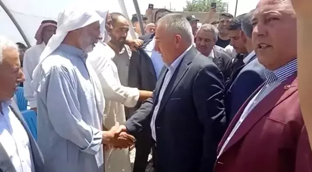 Kan davaları 4 yıl boyunca devam eden iki aşiret, kalabalık barış yemeğinde buluştu