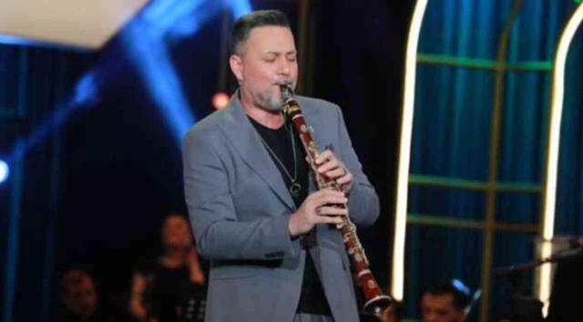 Ünlü klarnetçi Hüsnü Şenlendirici, İzmir'in Bergama ilçesinde AK Parti'den Belediye Meclis Üyesi adayı gösterildi