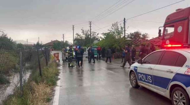 Meteoroloji'nin sarı kodla uyardığı 7 kent, sağanağa teslim oldu