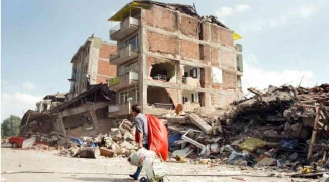 17 Ağustos depremi fotoğrafları, sözleri, mesajları! 17 Ağustos 1999 depremi ile ilgili paylaşılacak resimler, sözler ve mesajlar!