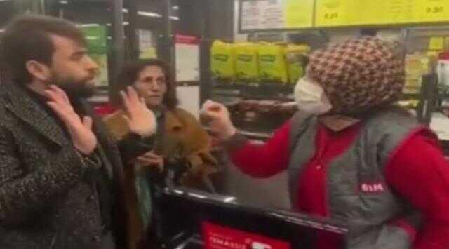 Markete maskesiz giren grup ile kasiyer arasında tartışma çıktı