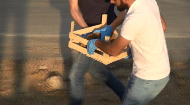Ekipler tarafından yol çalışması sırasında bulunan havan topu mermisinin menşei araştırılıyor