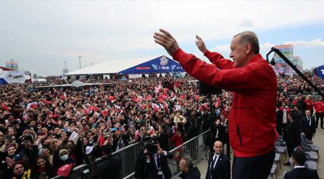 Cumhurbaşkanı Erdoğan 3 gün sonra yeniden meydanlarda! Aliyev ile TEKNOFEST'e katıldı
