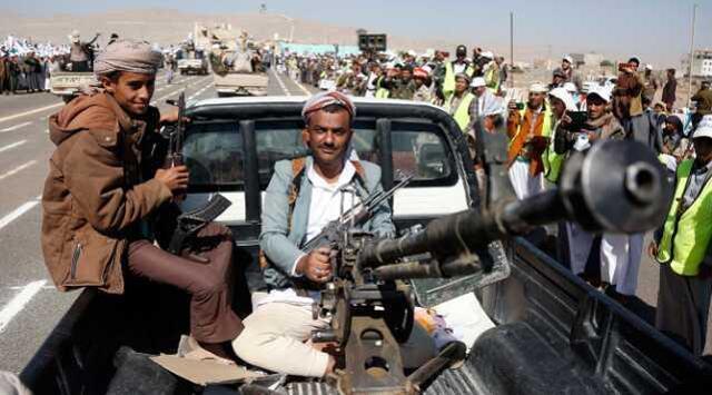 Husiler, ABD'yi açık açık tehdit etti: Kızıldeniz'de gerilim artarsa savaş gemilerinizi vururuz