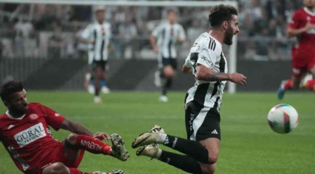 VAR kayıtları açıklandı! Hakemlerin Icardi'nin iptal edilen golünde ne konuştukları ortaya çıktı