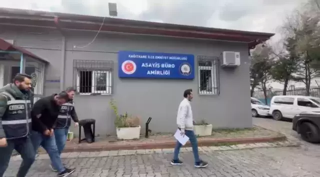 Küfürleşme cinayeti kamerada! Sırtından bıçaklayıp başını yere vurdu