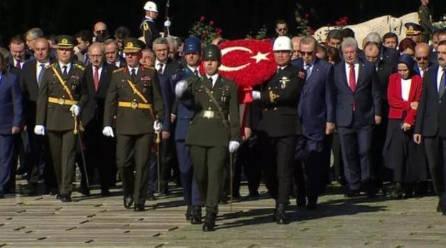 Cumhuriyet'in 99. yılı! Devlet erkanı Cumhurbaşkanı Erdoğan önderliğinde Anıtkabir'de