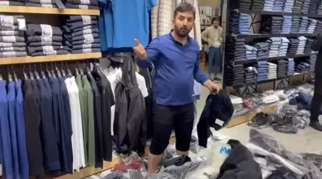 Hakkari'de sağanak yağışta iş yerini sular altında kaldı