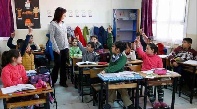 Öğretmenler il içi atama takvimi 2024! Öğretmenlerin il içi tayin ne zaman? İsteğe bağlı yer değişikliği başvuruları ne zaman, nasıl yapılır?