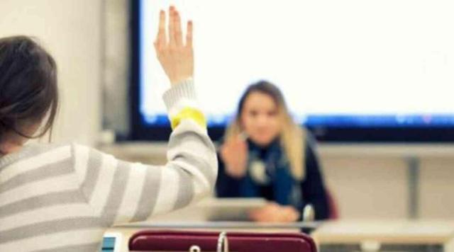 ÖĞRETMENLİK MESLEK KANUNU MADDELERİ 2024: ÖMK ne zaman yürürlüğe girecek, TBMM'den geçti mi?