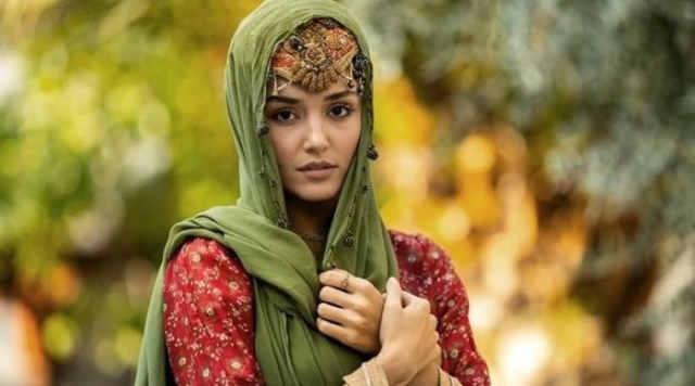 Mevlana: Mest-i Aşk - İlk Karelerle Şölen Başladı