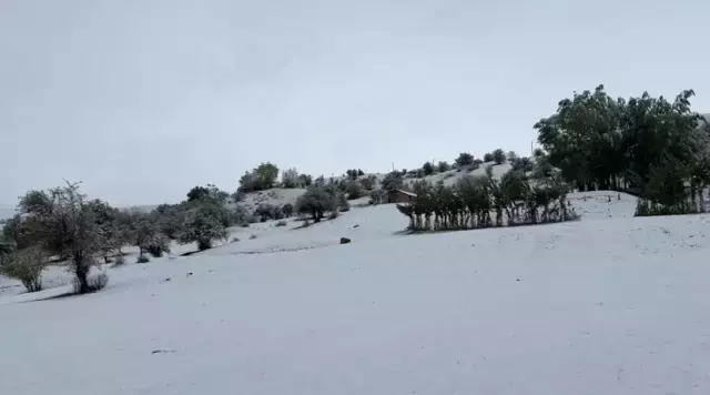 3 il beyaza büründü! Kar kalınlığı 26 santimetre