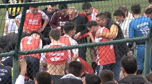 Hakemden maç esnasında hayat kurtaran müdahale