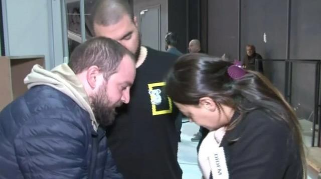 Bütün bunları yapan bir anne! SMA hastası oğlu için toplanan paralarla lüks hayat süren kadına canlı yayında gözaltı