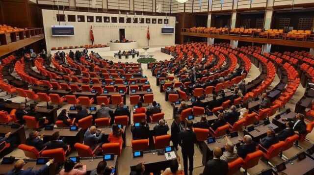 Haberler.com Türkiye ve dünya haber gündemi: Haberler.com editörleri 30 Mayıs 2023'deki önemli haberleri ve haber başlıklarını sizler için derledi!
