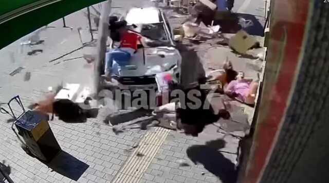 İspanya'da Kontrolden Çıkan Otomobil Kafeye Daldı: 8 Yaralı