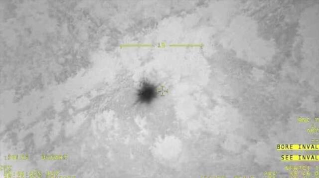 İran Cumhurbaşkanı Reisi'ye mezar olan helikopter enkazına ekiplerin ilk ulaştığı anlara ait görüntüler ortaya çıktı