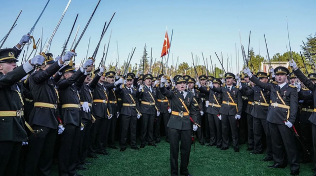 İhracı istenen teğmenlerin savunma yapacağı tarih netleşti