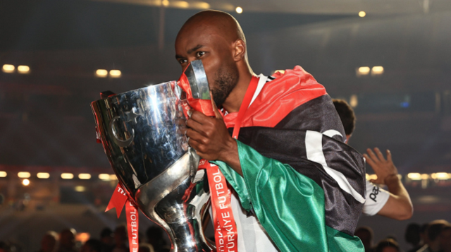 Hüseyin Yücel, takımın yıldızını seçime 2 gün kala zararına sattı