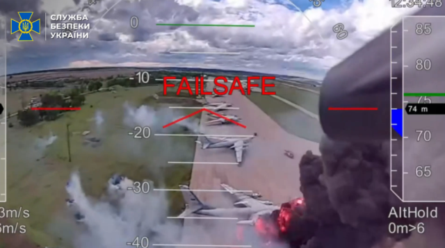 Ukrayna, 41 Rus savaş uçağının imha edildiği operasyona ait görüntüler yayınladı