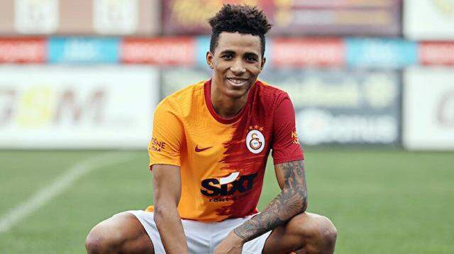 Galatasaraylılar bildirimlerini açık tutsun! 2 transfer daha KAP'a bildirilecek
